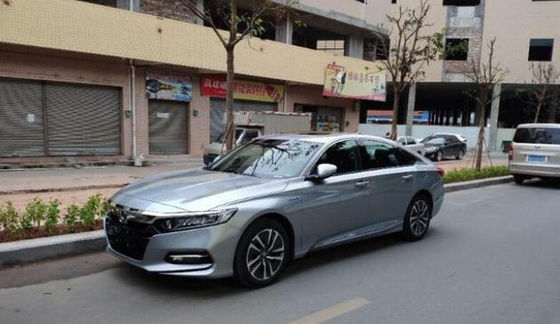 Przeciwdrażalny do zarysowania mieszany farba samochodowa Spray ciepłoodporny Praktyczny kolor srebrny