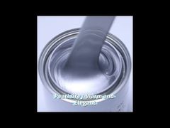 Bezpośrednia sprzedaż producenta lakieru samochodowego - ujęcie z bliska